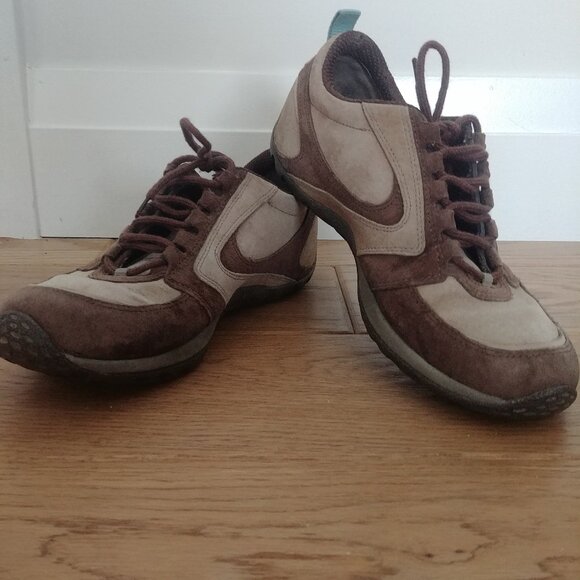 Merrell Womens 7 Brown Taupe Performance Walking Shoes Hikers - Picture 1 of 15